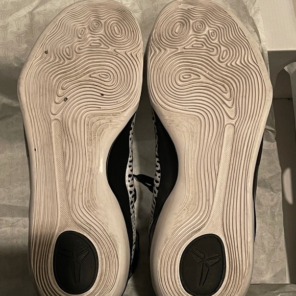 Kobe 9 Black History Month size 11,in original box - Picture 11 of 12